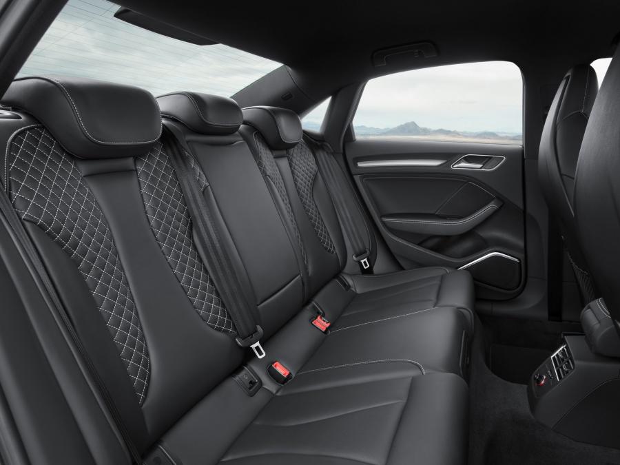 Интерьер Audi S3 Sedan (8V) 2013 года  (WW) (фото 84 из 95)